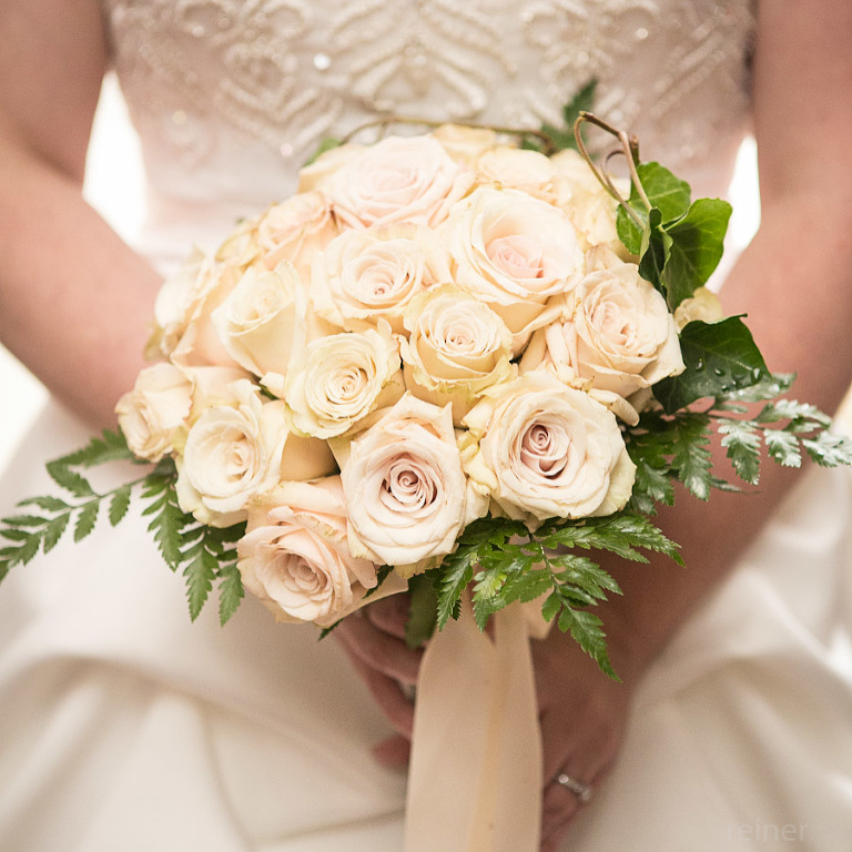 Abby And Dave S Poconos Wedding At Stroudsmoor Country Inn S