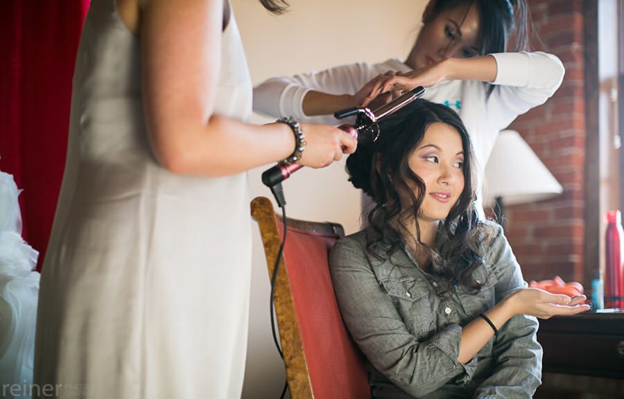 01 Cork Factory Hotel Lancaster Wedding Photography by Photographer Wil Reiner bride at the Cork Factory Hotel Lancaster getting ready