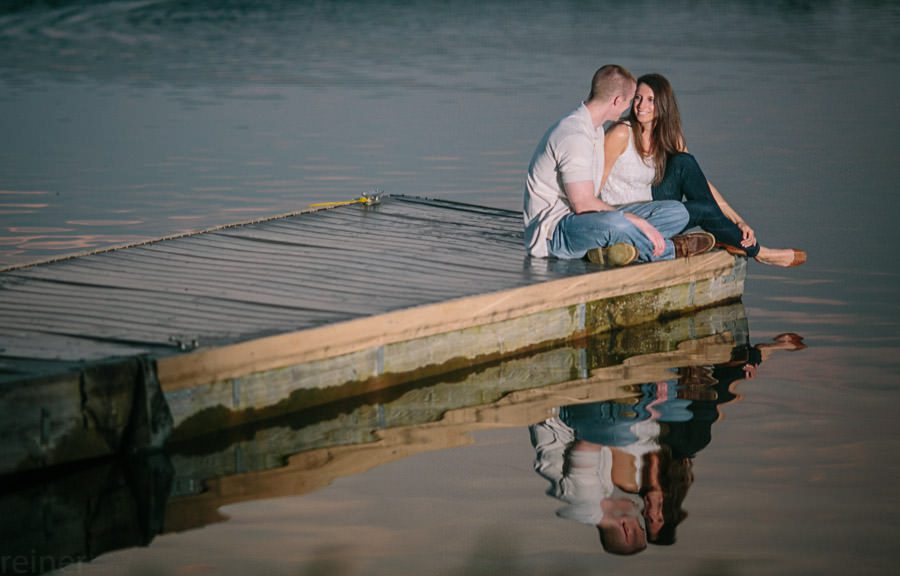 Engagement session pictures on a lake, in Coatesville Pensylvania