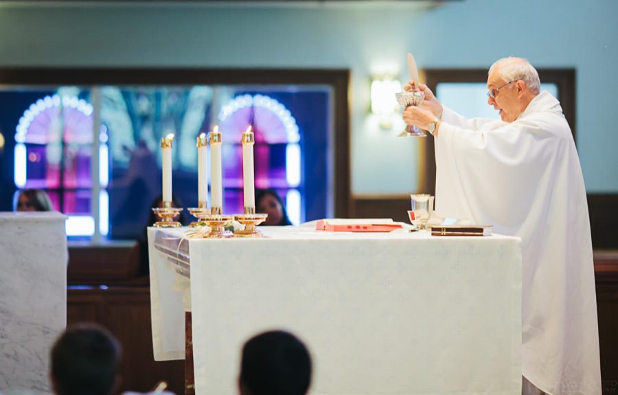Jen and Mike's wedding at St Patrick's Church in Malvern Pa by Philadelphia wedding Photographers Reiner Photography