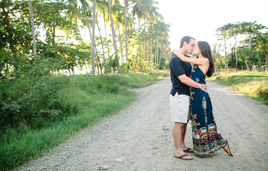 08 Victoria & Mike ENGAGEMENT Session in Costa Rica