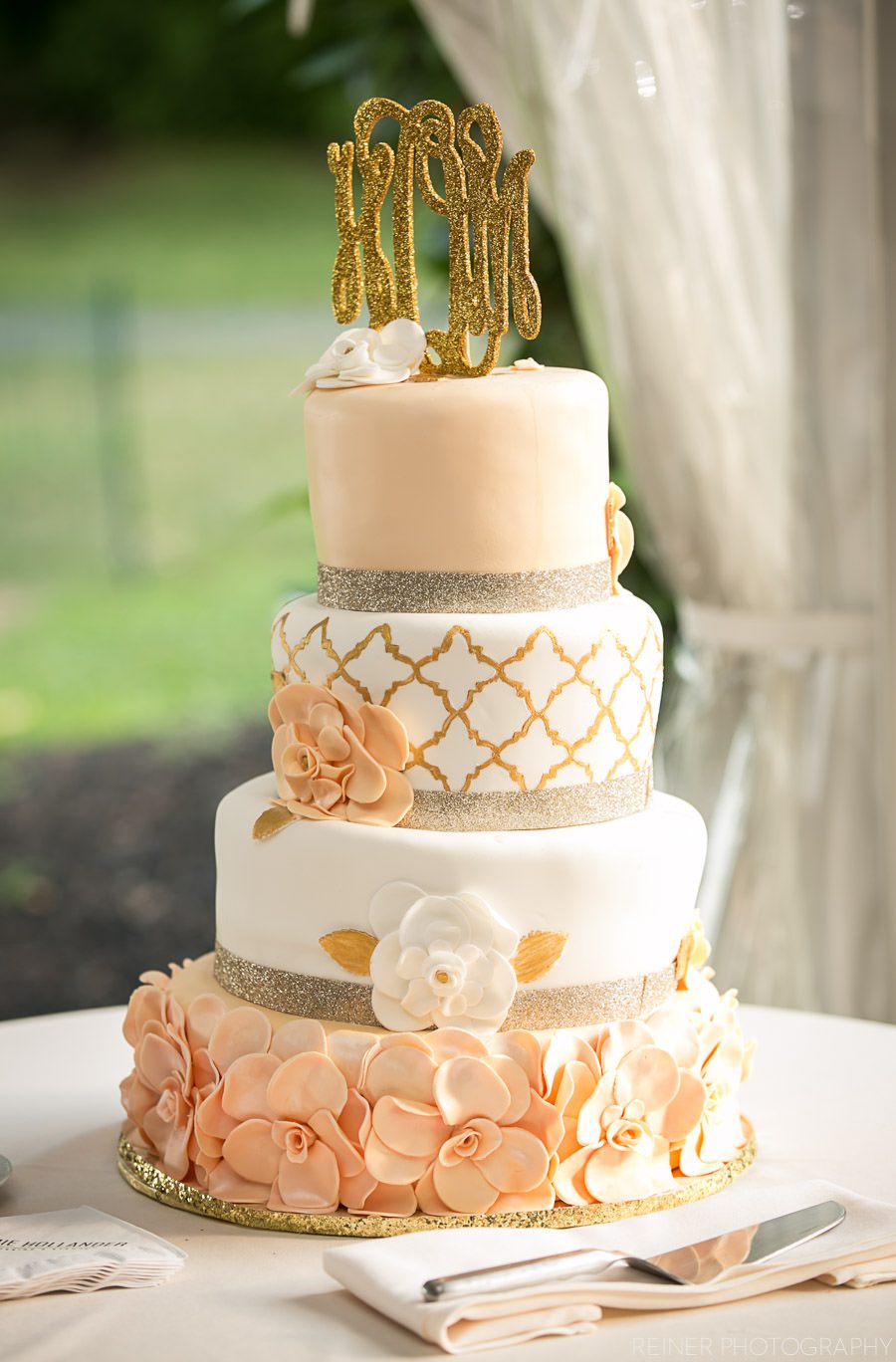 29 - Glen Foerd Wedding - Heather & Mike - Wedding Photos by Reiner Photography