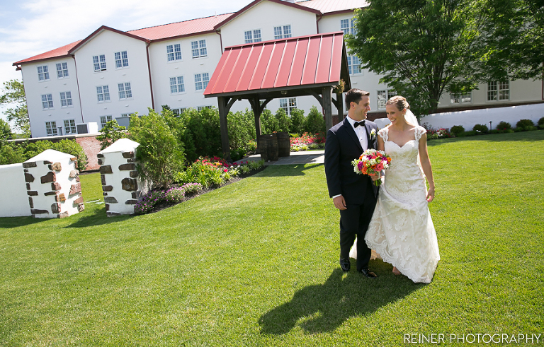 Blue Bell Country Club Wedding - Kellie & Geoff - REINER Photography 16