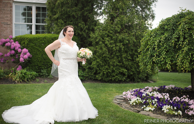 bride before her wedding at Warrington Country Club 